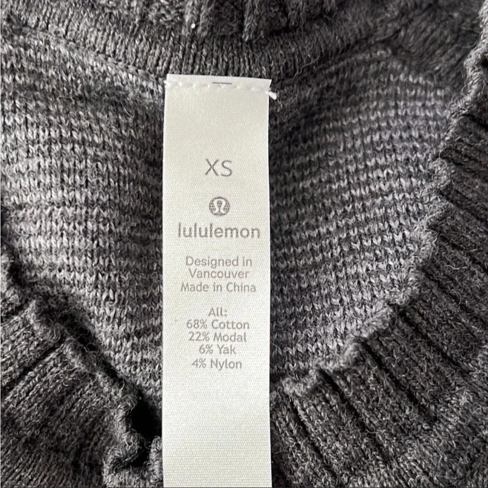 Lululemon Still Lotus Reversible Sweater - Black Heather - XS